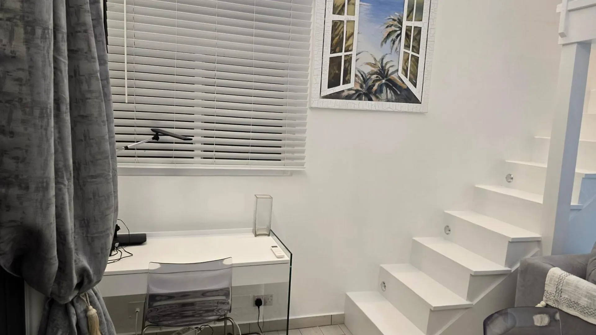 Апартаменты Bayview Designer Loft St. George's 0*,